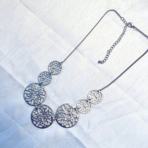 BANCROFT Ivy Metal Statement Necklace